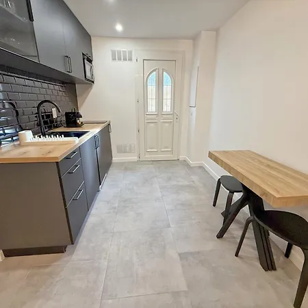 L'esterel 450m & Gare Saint-raphael 950m Apartament *